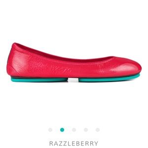 Tieks size 9 Razzleberry flats